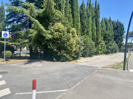 Gramozna površina od blizu 